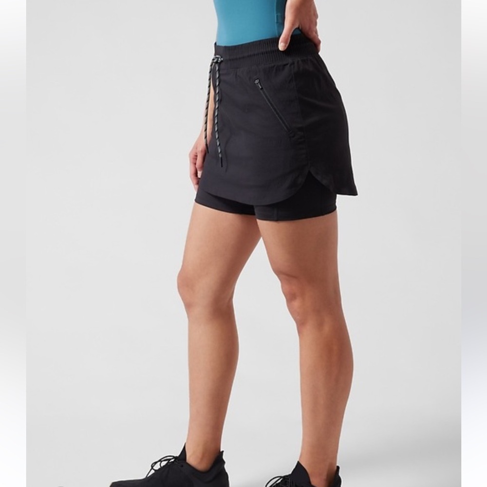 Athleta / Black Trekkie Skort Sz 10